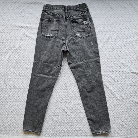 AEO Highest Rise Mom Jean Distressed Gray Size 6 Long - Picture 7 of 14